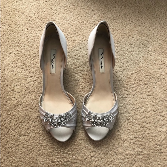 Nina Emiko Dress Pump, size 9, silver - Picture 5 of 9